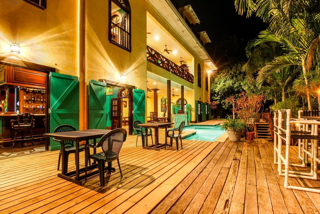 Family Suite @ Mahogany Hall San Ignacio Exterior photo